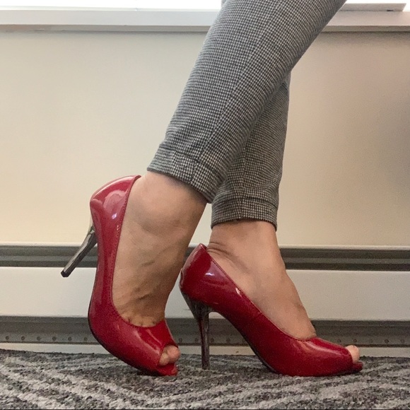 Red peep toe high heels shoe by D & C - Picture 3 of 9